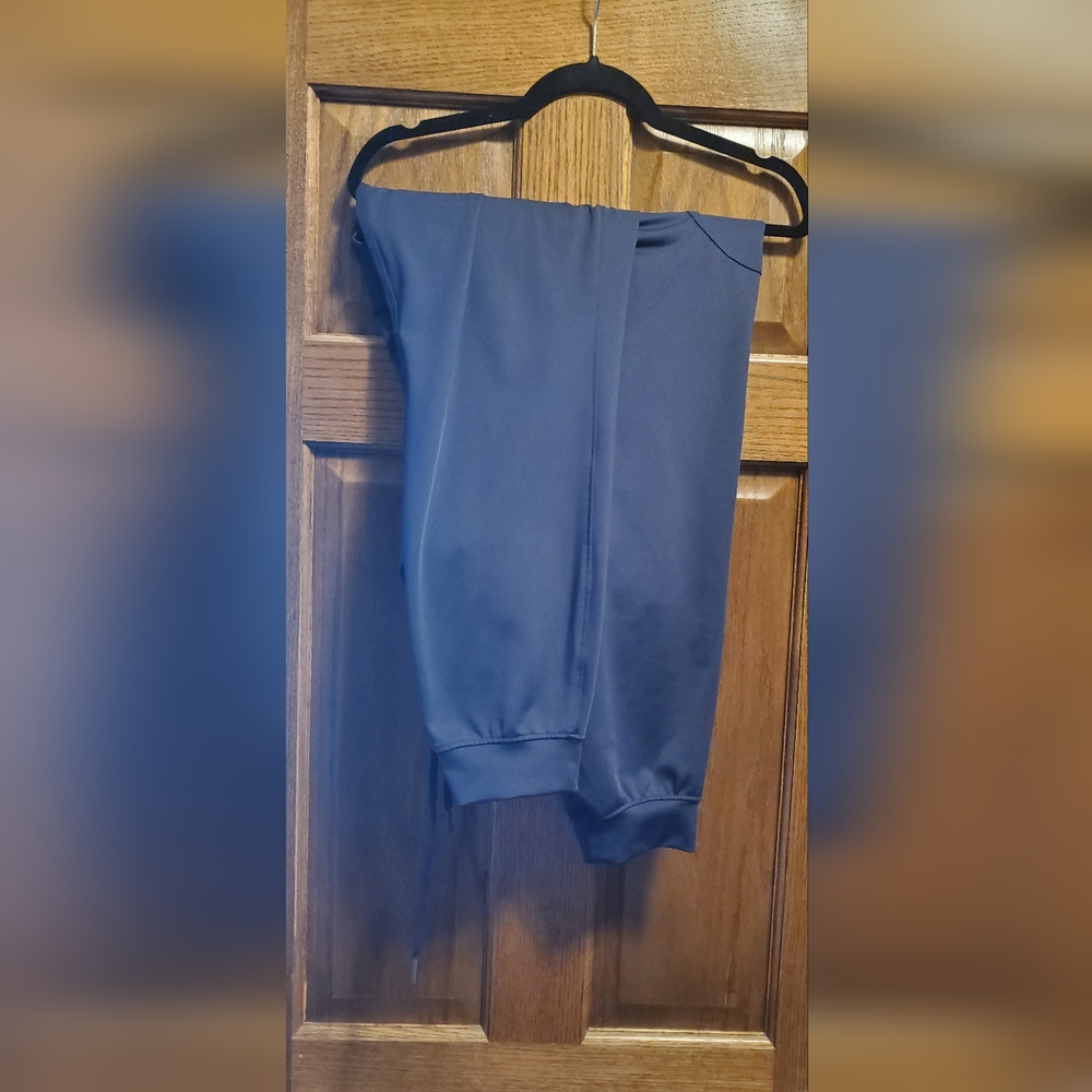 Fit + Scrubs Women's Joggers